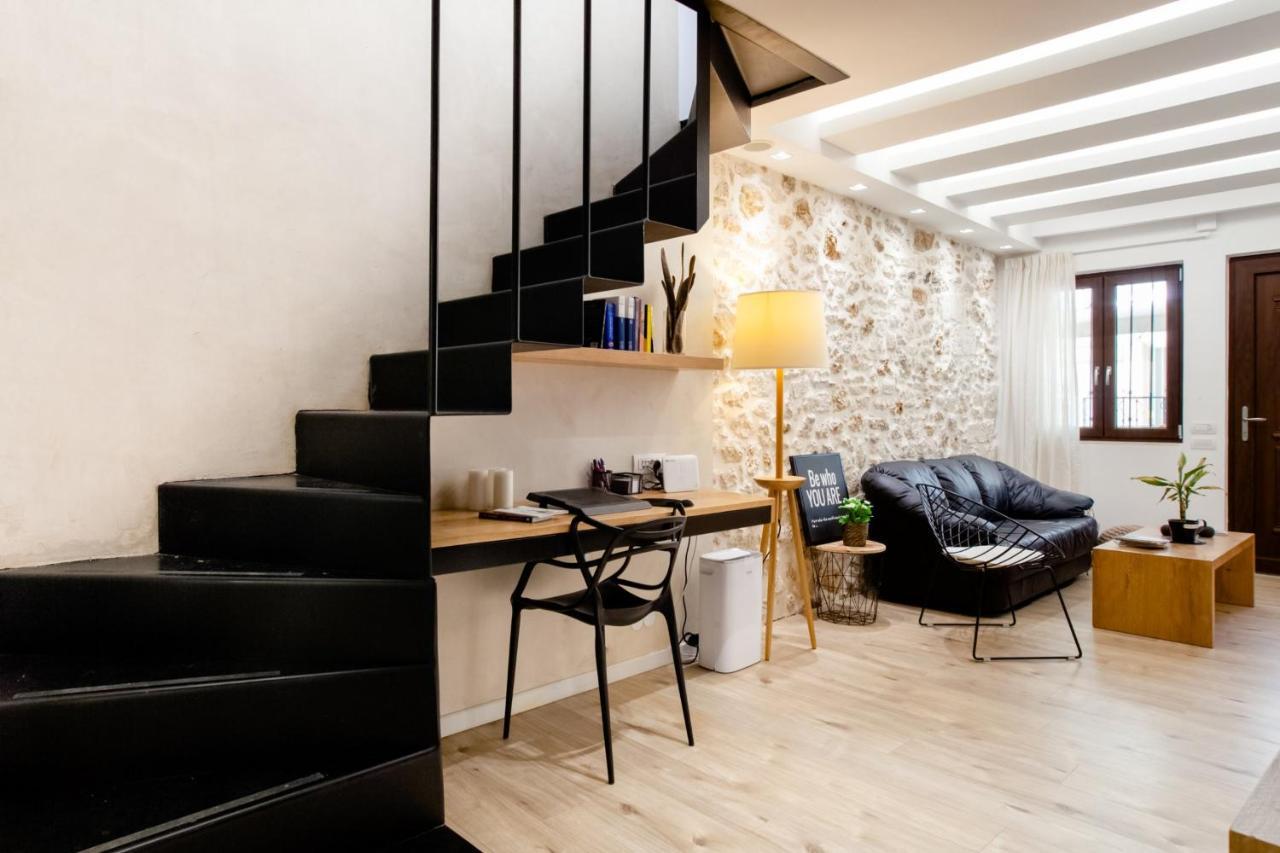 19Th Century Luxury Maisonette In The Center Ираклион Экстерьер фото
